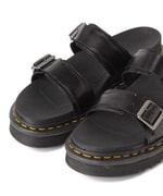 大人気の＜Dr.Martens＞今年も入荷します ♡