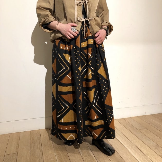 定価23,000円+税オアスロウ×ビームスボーイ/別注アフリカンプリントスカート orSlow＞×＜BEAMS BOY＞｜ビームス 町田｜BEAMS