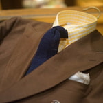 BEAMS Fのブラウンダブルスーツ