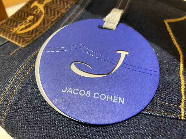 皆さん大好き綺麗系デニムの代表格が入荷しております。＜JACOB COHEN