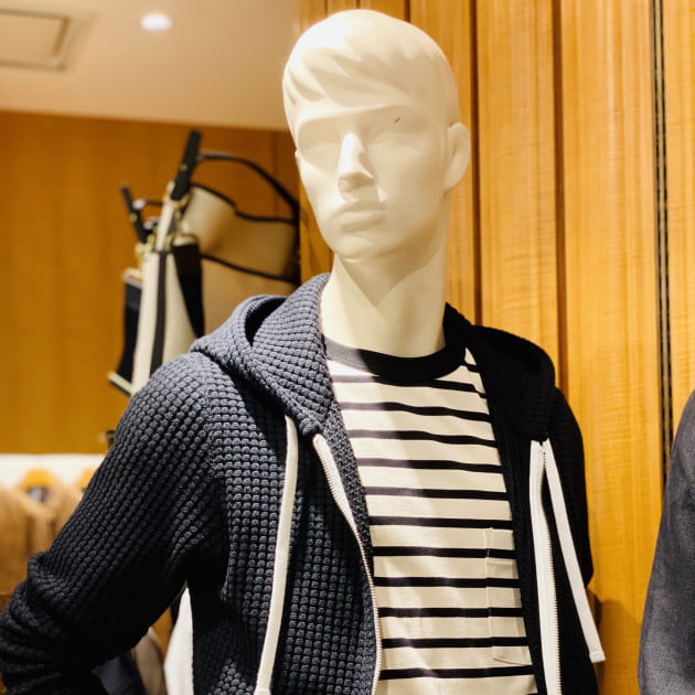 夏のモノトーンスタイル②