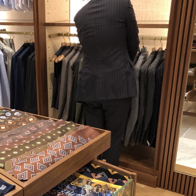 N氏の去ったその先に。〈LARDINI〉
