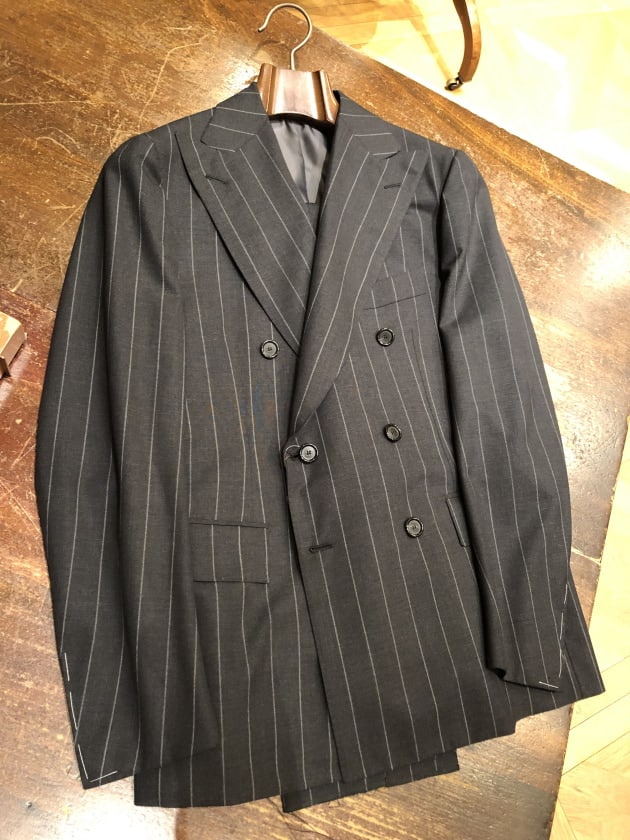 お買い得品 美品 Cesare Attolini チェザレアットリーニ S'120 ウール