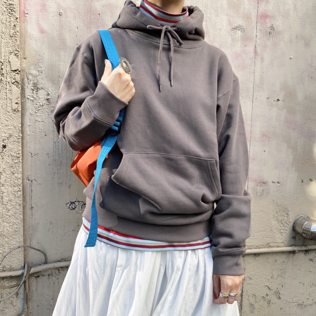 専用 ビームスボーイ×フルーツオブザルーム 別注 スウェット スモーク グレー FRUIT OF THE LOOM＞今年はどの色を選ぶ？！｜ビームス ボーイ 原宿｜BEAMS