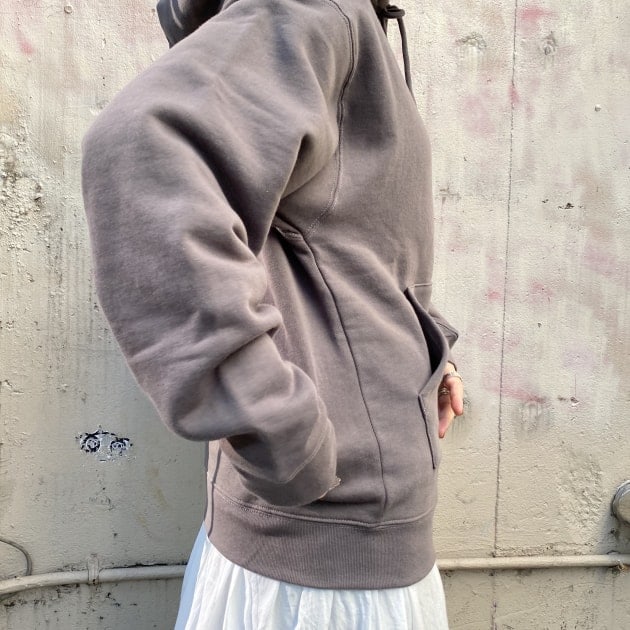 専用 ビームスボーイ×フルーツオブザルーム 別注 スウェット スモーク グレー FRUIT OF THE LOOM＞今年はどの色を選ぶ？！｜ビームス ボーイ 原宿｜BEAMS