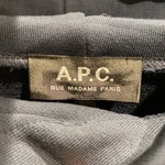 ＜A.P.C.＞