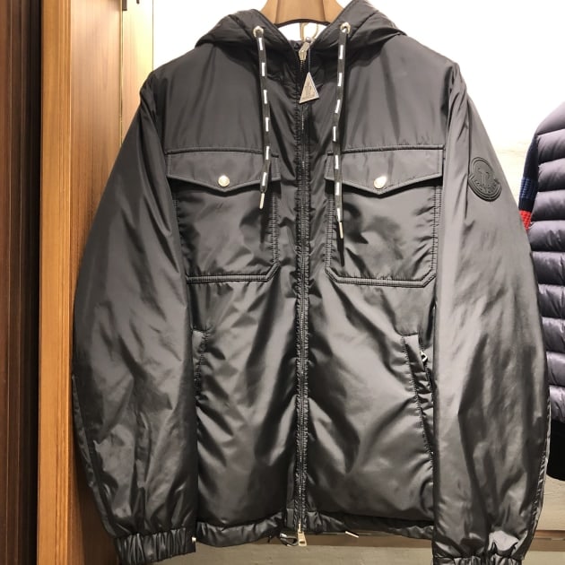 省スペース 洗える おしゃれ 【最終値下げ】MONCLER モンクレール