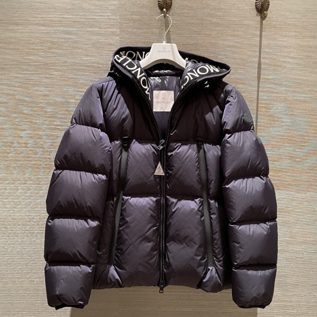 MONCLER＞MONTCLA｜ビームス ハウス 六本木｜BEAMS