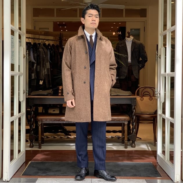 Harris Tweed のコートなど、マチガイナイ アウターが揃っていることは