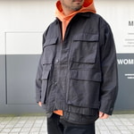 3度楽しめるアウターです。