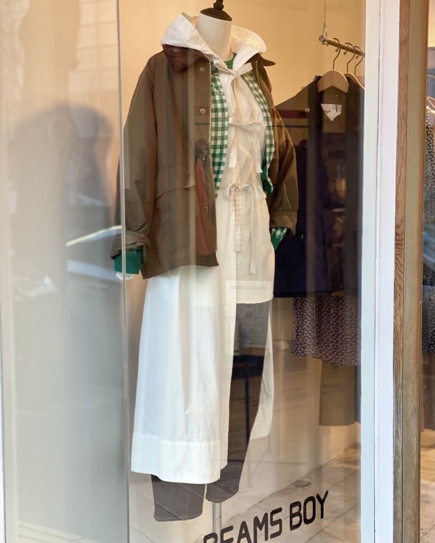 ワンピース＂？＂コート＂？〈BEAMS BOY〉のスノーパーカー