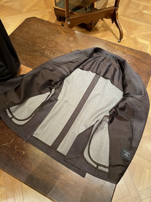 TAGLIATORE＞赤茶のスーツ｜ビームス ハウス 六本木｜BEAMS