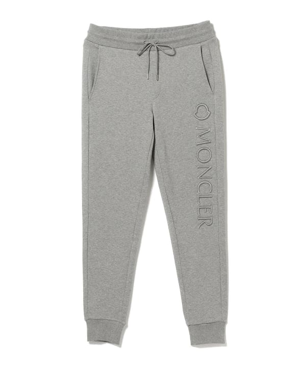 在宅時の気分を上げてくれる〈MONCLER(モンクレール)〉の 在宅時の気分を上げてくれる〈MONCLER(モンクレール)〉の