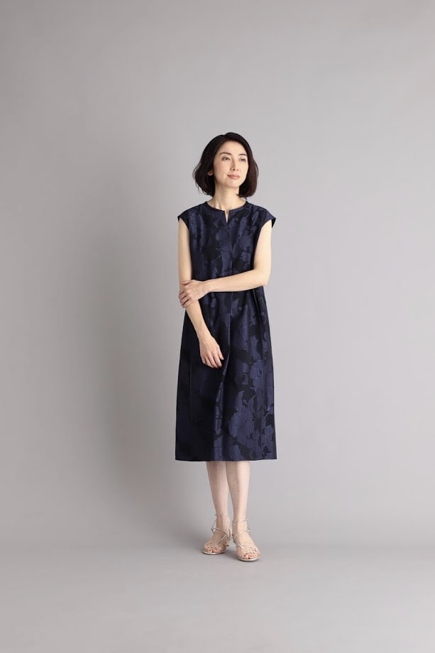 EFFE BEAMS フラワージャガードワンピース ネイビー サイズ38 EFFE BEAMS（エッフェ ビームス）フラワー アイレット ワンピース