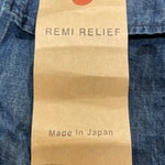 〈REMI RELIEF〉ならでは、そんな一枚。
