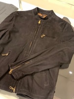 ブルゾンは偉大なり