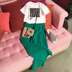 この夏は ピチT＋カラーパンツ！