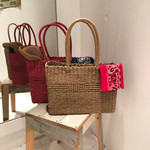 お買い物にも！ペーパートートバッグ！