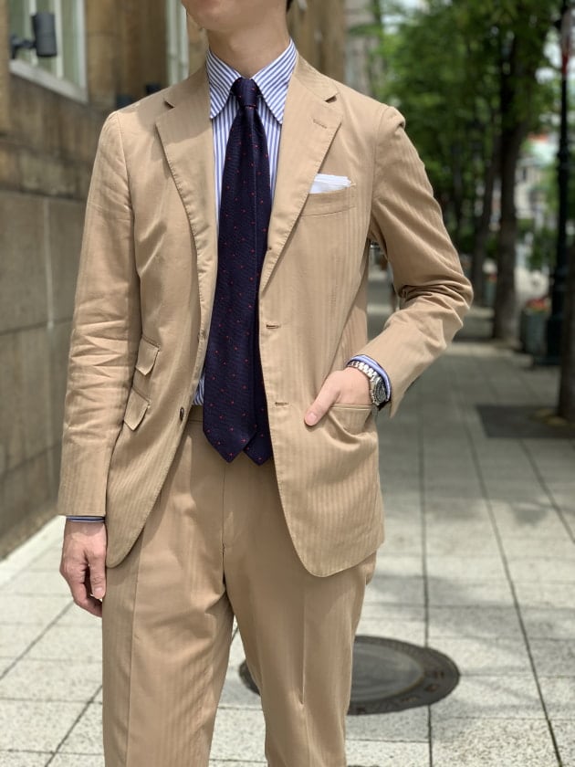 【洒落者スナップ】Beige suits.｜BEAMS F（ビームスF）｜BEAMS