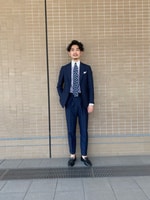 ネイビースーツってええな！！