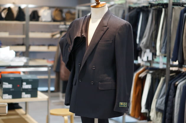 Brilla per il gusto ブリラ スリムブラック スーツ 42 Brilla per il gusto（ブリッラ ペル イル グスト）Ermenegildo