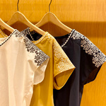 刺繍ブラウスのご紹介です♪