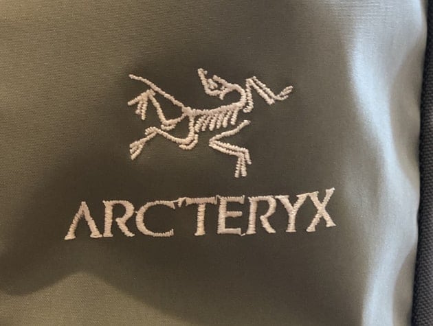 毎年完売】ARC'TERYX 別注 今年はBLACK & GOLD Part2｜ビームス 梅田