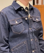 『FOLLOW』のデニムジャケット
