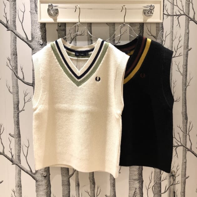 FRED PERRY Striped Trim V-Neck Tanニットベスト - ベスト