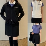 シャイニージップパーカ＆スカートセットアップスタイル