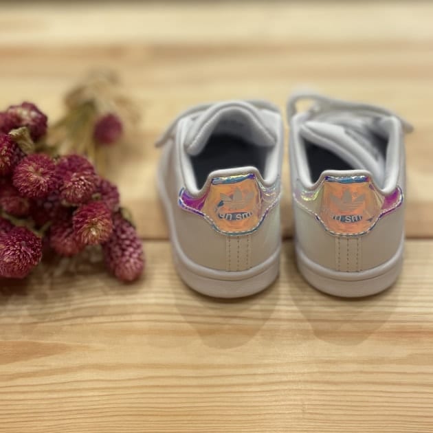【地球とおこさまの未来のために】〈adidas〉スタンスミス