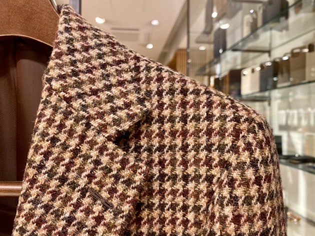 HARRIS TWEED＞今年も素敵な生地もジャケットが入荷しております
