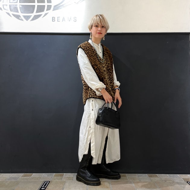 揃いのベストで、はい、チーズ。｜BEAMS BOY（ビームス ボーイ