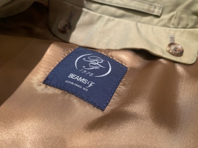 まだ在庫があるんです。＜BEAMS F（ビームスF）＞プッシュなコート。