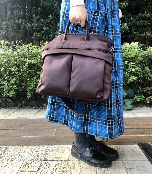 絶妙なサイズのヘルメットバッグ｜ビームス 武蔵小杉｜BEAMS