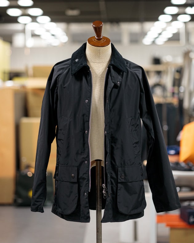 y*k様 BEAMS別注 Barbour バブアー シェイプメモリーコート 38 Barbour＞モアバリエーションの扱いコート。｜ビームス 立川｜BEAMS