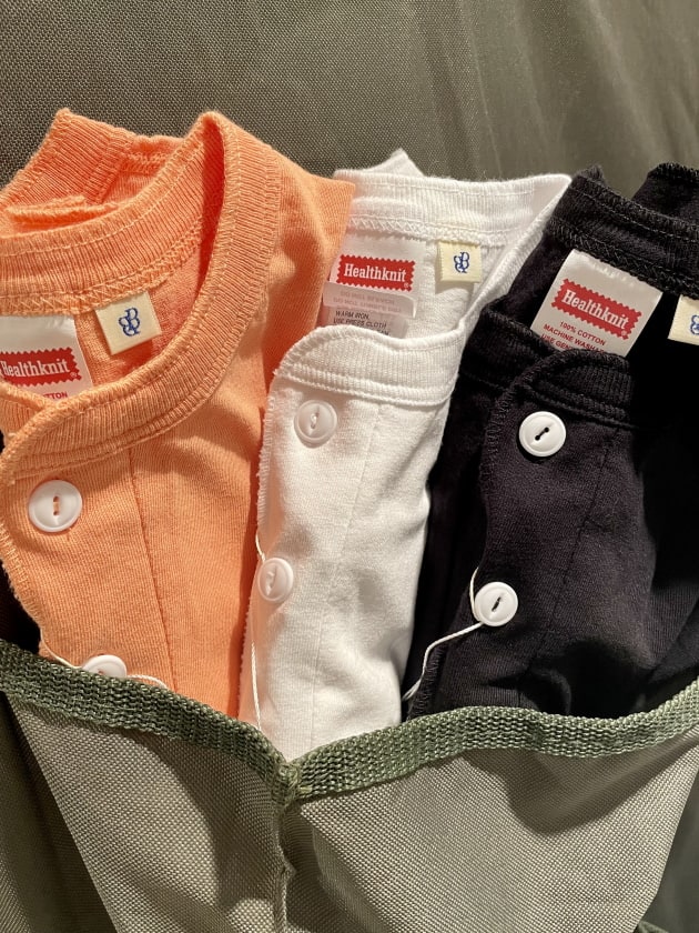 新色はオレンジ！＜Healthknit＞のヘンリーネックが入荷