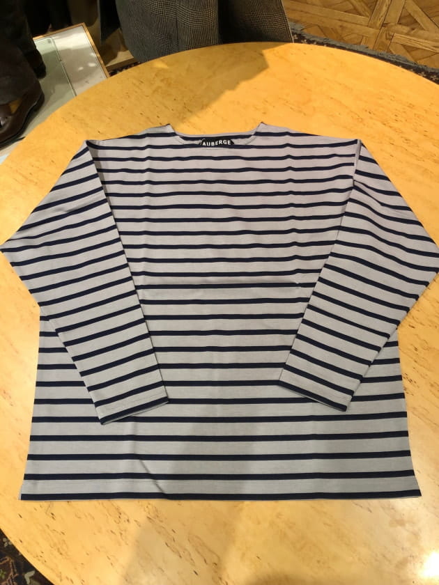 AUBERGE」人気のCOCOモデルの新色をこんな風に着こなしてみては