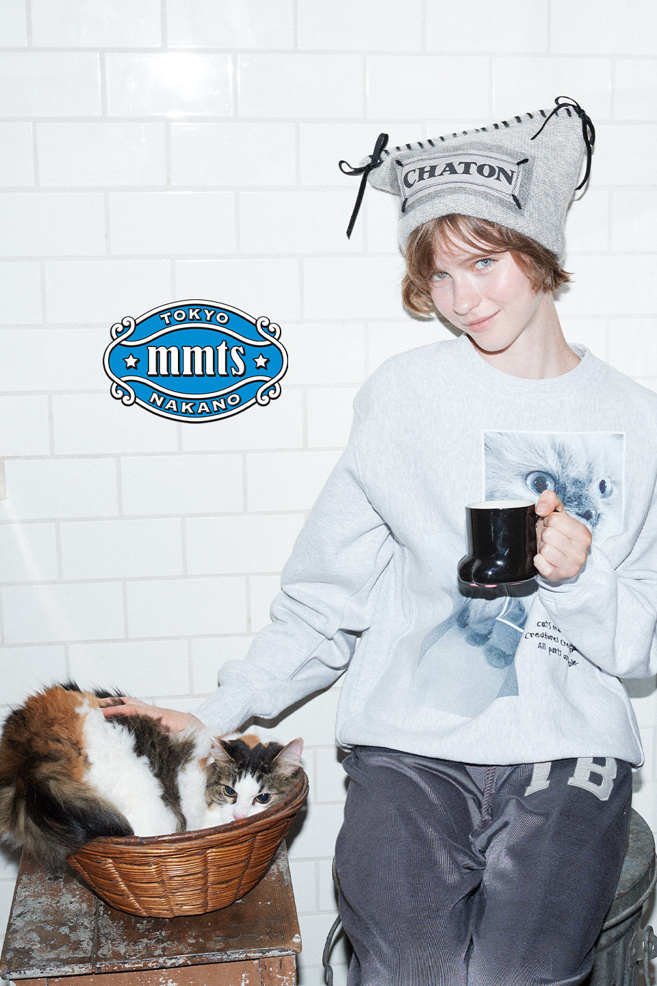 mmts マミタス BEAMS✖️中川翔子 猫バックプリント大きめパーカー赤 mmts マミタス BEAMS✖️中川翔子 猫バックプリント大きめ