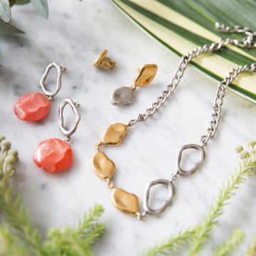 ヴィンテージパーツを用いたジュエリーブランド＜ADER.bijoux＞のモアバリエーションを開催！