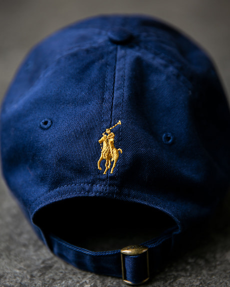 BEAMSが＜POLO RALPH LAUREN＞に別注した 『Navy and Gold Logo