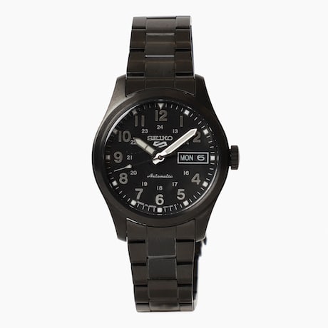 BEAMS is Special order based on <Seiko 5 Sports>'s popular FIELD 