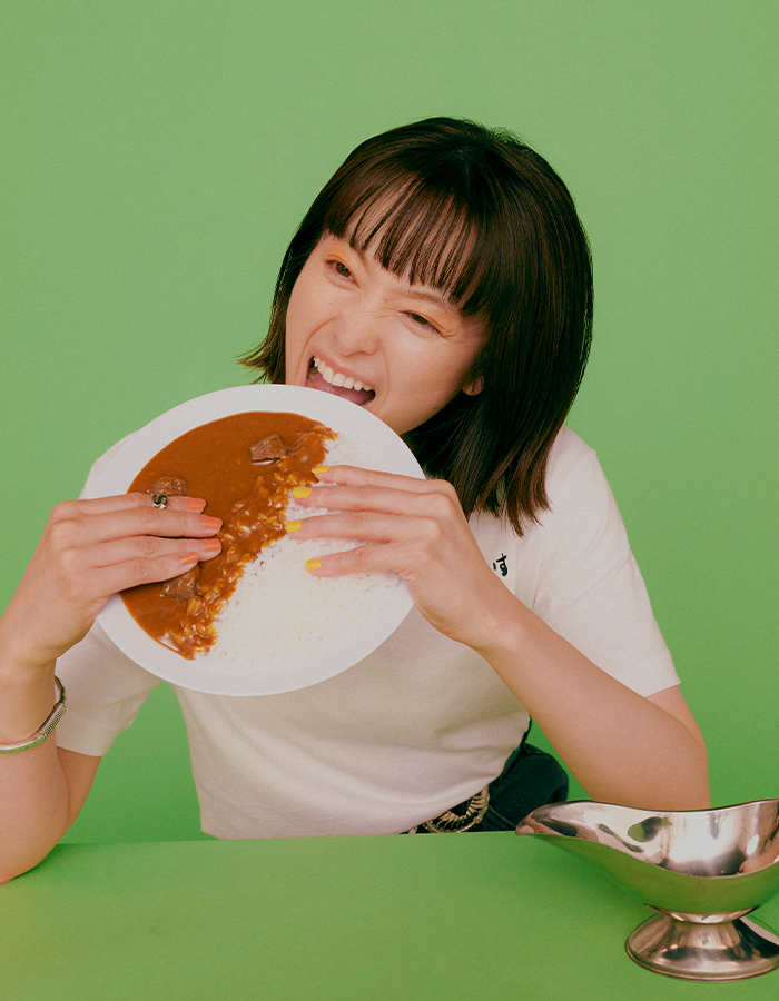 ご好評につき、女優・清野菜名と〈Ray BEAMS〉のコラボTシャツの再販売 ...