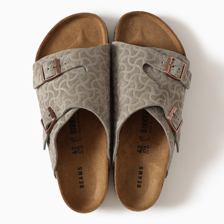 2つの“刻印”が目を惹く特別な別注『ZURICH』は〈BIRKENSTOCK〉の