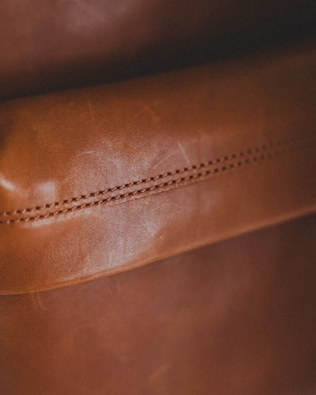 LEATHER & SILVER MOTO〉初のホースレザーを使用したバック