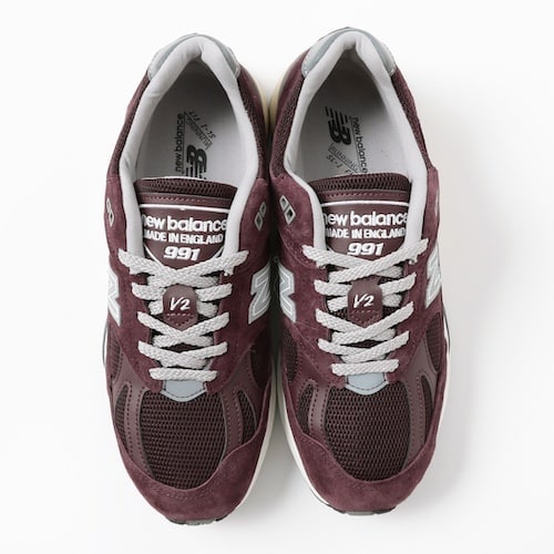 New Balance〉の定番モデル『Made in UK 991 v2』から〈BEAMS PLUS〉の