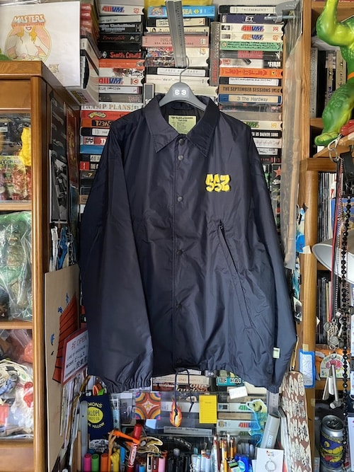 SSZ〉設立10周年を記念し、感謝と軌跡を詰め込んだ “BEST HIT SSZ”な