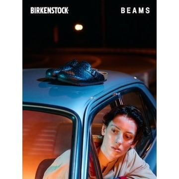 BIRKENSTOCK与BEAMS的最新合作。推出“BOSTON”，这是“骨纹”系列的第四款产品。