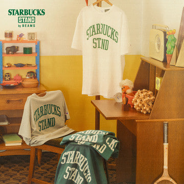 〈STARBUCKS STAND by BEAMS〉より 『EXTRA Collection』第3弾がローンチ。 第1弾でも好評を博した〈Champion〉別注Tシャツが登場。