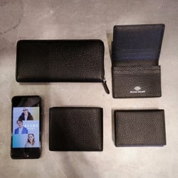 BEAMS HEART（ビームス ハート）シュリンク 二つ折り ウォレット